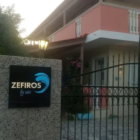 Апартаменты Zefiros By Sea *